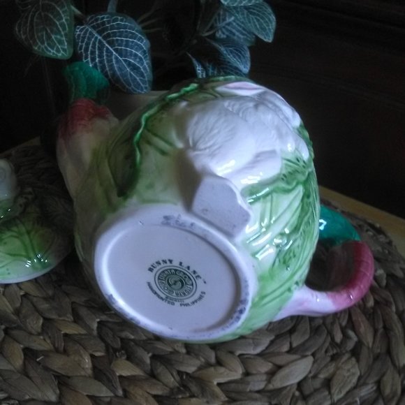 BUNNY LANE Vintage Bunny Teapot - Picture 9 of 16